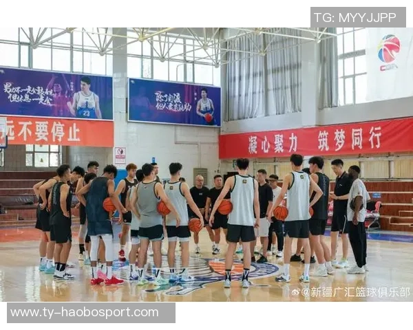 新疆伊力特在常规赛第二轮中遭遇北京北汽的强劲挑战未能逆转局势